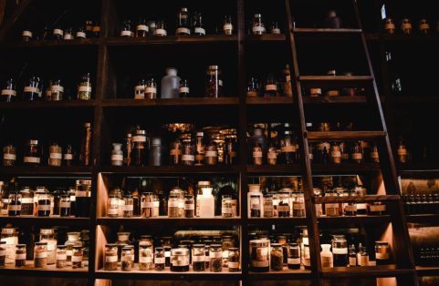 Alchimie et entrepreneurs: l’art de la vente selon Nicolas Flamel